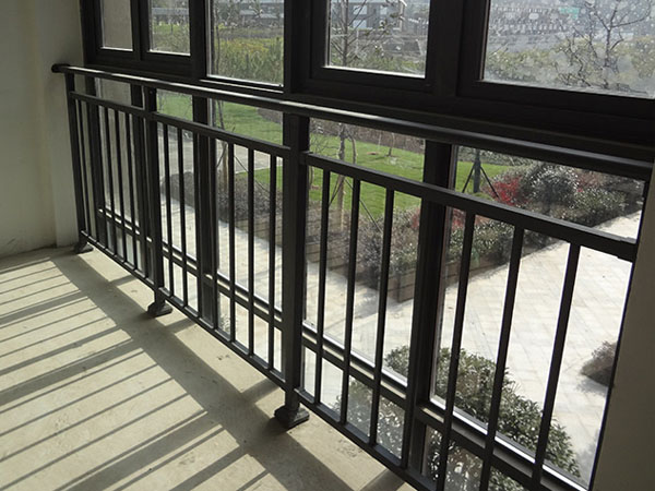 護(hù)欄特點(diǎn) 護(hù)欄特點(diǎn)