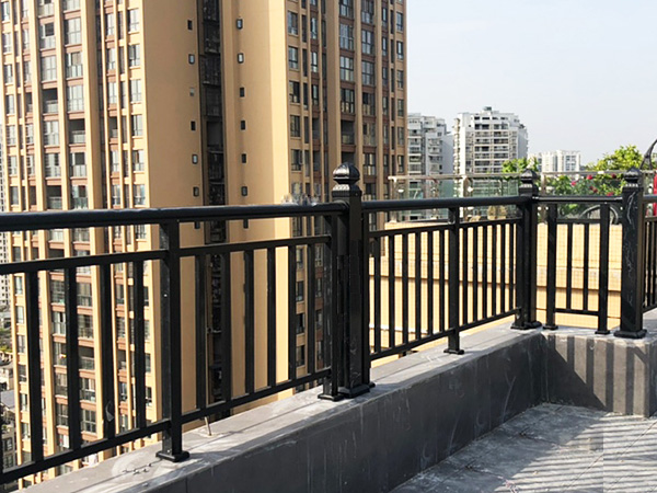 陽臺欄桿材質(zhì)有哪些？