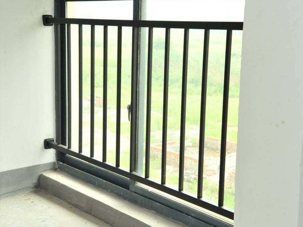 落地窗戶護欄