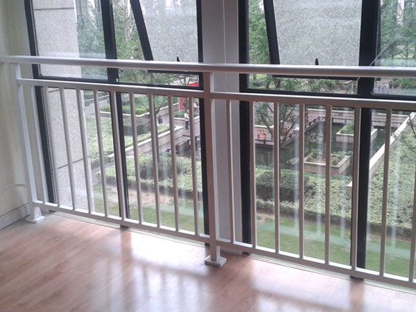 小區(qū)窗戶護欄