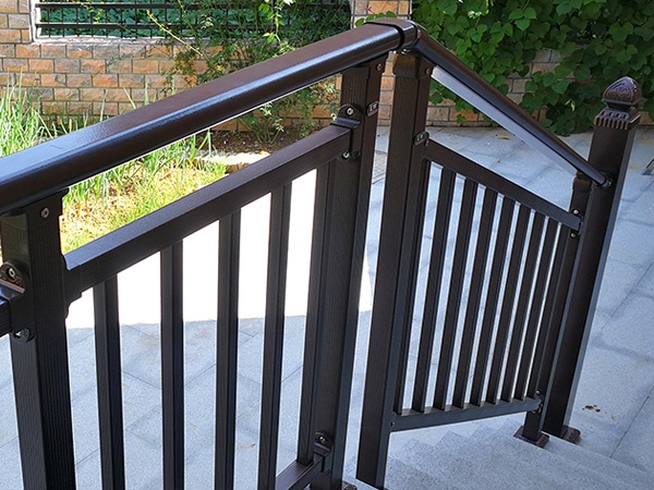 樓梯扶手國家標(biāo)準(zhǔn)高度是多少？