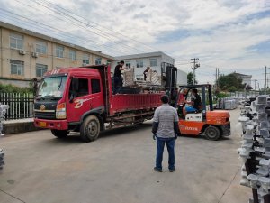 金用護(hù)欄2020年7月22日鋁合金百葉窗發(fā)貨！