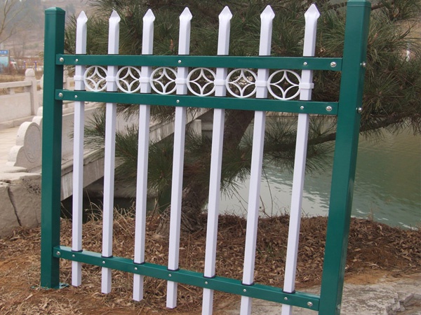 鋅鋼圍欄多少錢一米？