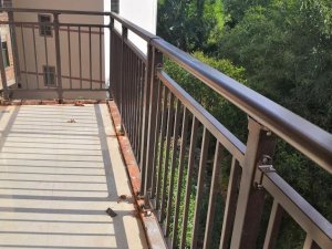 安徽鋅鋼護欄廠家地址在哪里？