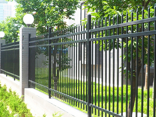 圍墻欄桿材質(zhì)種類分類大全