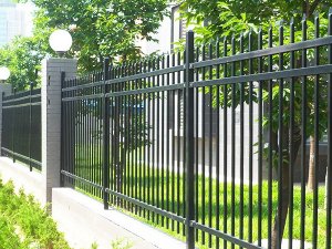 圍墻欄桿材質(zhì)種類分類大全 圍墻欄桿材質(zhì)種類分類大全