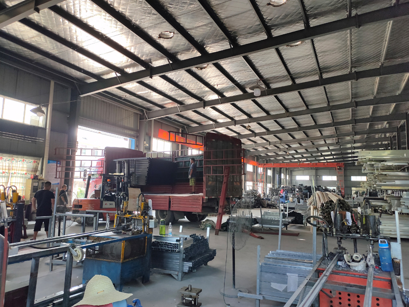 金用護欄2020年8月18日鋅鋼窗戶護欄裝車發(fā)貨！