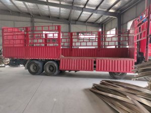 金用護(hù)欄2020年8月25日鋅鋼百葉窗發(fā)貨！