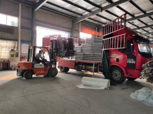 金用護欄2020年9月1日鋁合金玻璃護欄發(fā)貨！