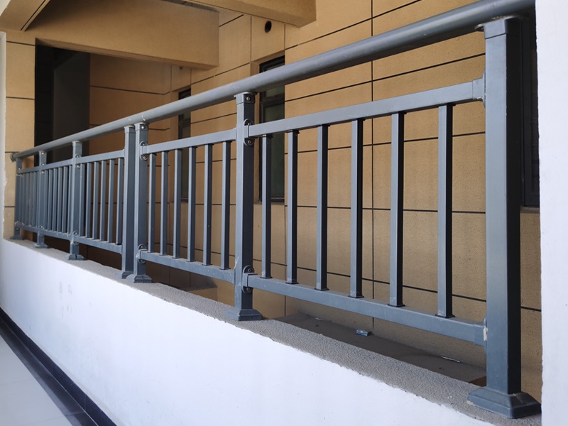 連廊陽臺(tái)護(hù)欄