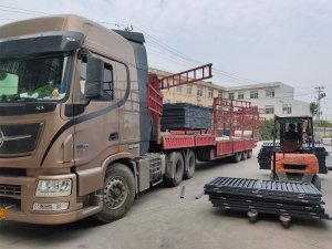 金用護(hù)欄2020年9月25日鋅鋼百葉窗發(fā)貨！