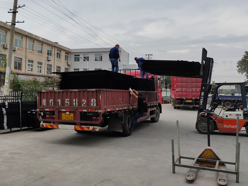 金用護(hù)欄2020年10月14日鋅鋼圍墻護(hù)欄發(fā)貨！