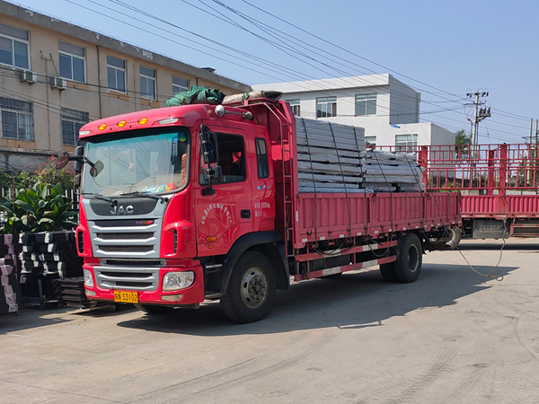 金用護(hù)欄2020年10月19日鋅鋼陽臺護(hù)欄發(fā)貨！