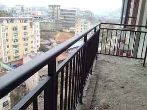 鋅鋼護(hù)欄顏色有哪些？