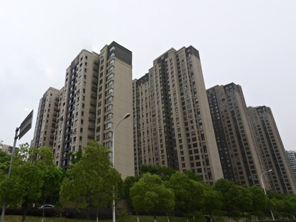 無錫朗詩太湖綠郡花園小區(qū)陽臺護(hù)欄、樓梯扶手定制