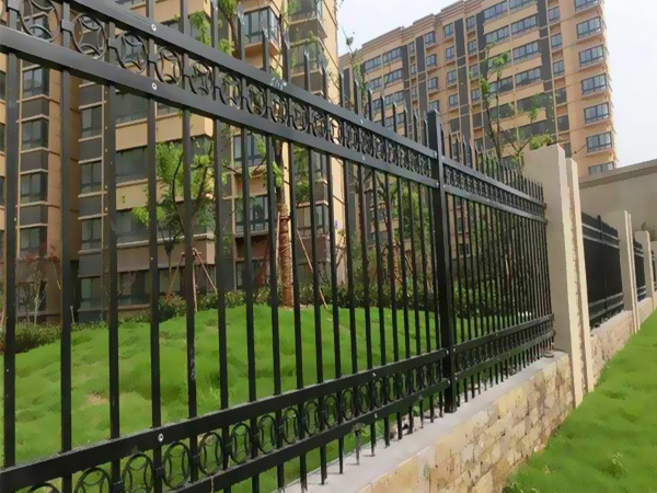 鋅鋼護(hù)欄有哪些用途？