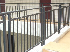 鋅鋼護(hù)欄一般多少錢？