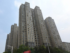 揚州奧園湖濱名都小區(qū)空調護欄、樓梯扶手定制