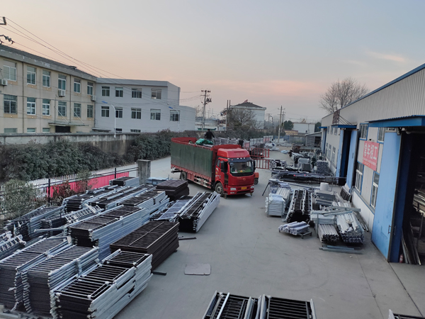 金用護(hù)欄2020年12月22日鋅鋼陽臺護(hù)欄發(fā)貨！