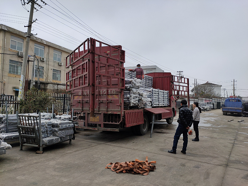 金用護(hù)欄2021年3月10日鋅鋼陽(yáng)臺(tái)護(hù)欄發(fā)貨！