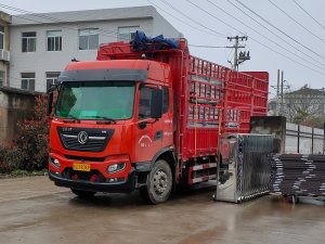 金用護(hù)欄2021年3月20日鋅鋼陽(yáng)臺(tái)護(hù)欄發(fā)貨！