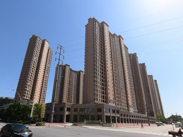 池州凱旋公館小區(qū)項目定制百葉窗、陽臺欄桿