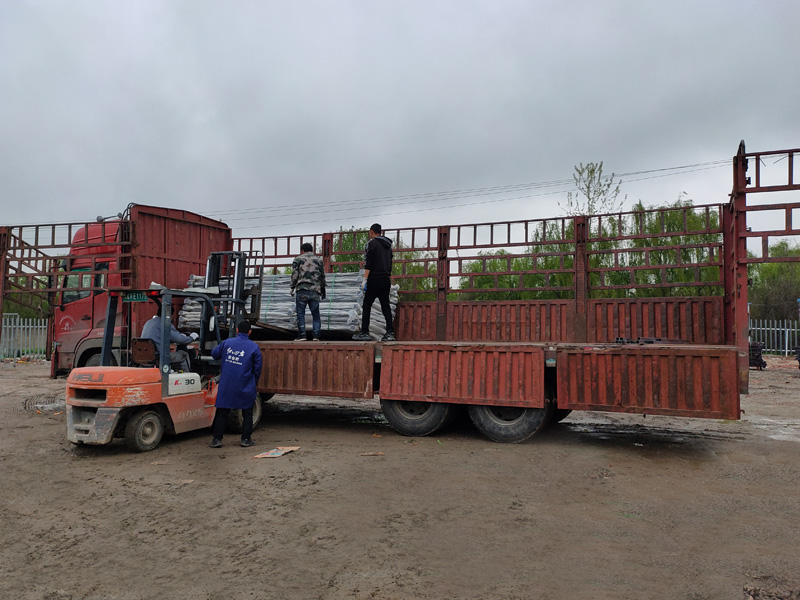 金用護欄2021年4月1日鋅鋼陽臺欄桿發(fā)貨！