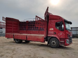 金用護欄2021年4月7日鋅鋼百葉窗發(fā)貨！