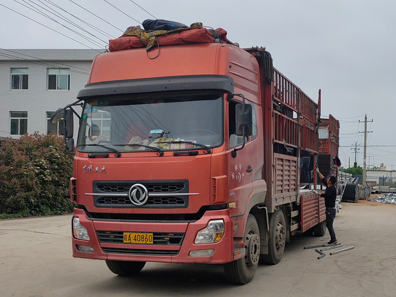 金用護欄2021年4月22日鋁合金百葉窗發(fā)貨！