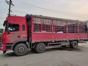 金用護(hù)欄2021年4月27日鋅鋼百葉窗發(fā)貨！