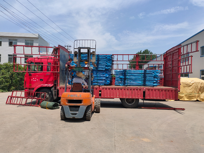 金用護(hù)欄2021年6月4日鋅鋼陽(yáng)臺(tái)護(hù)欄發(fā)貨！