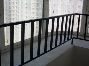 飄窗護(hù)欄用什么材質(zhì)安全？