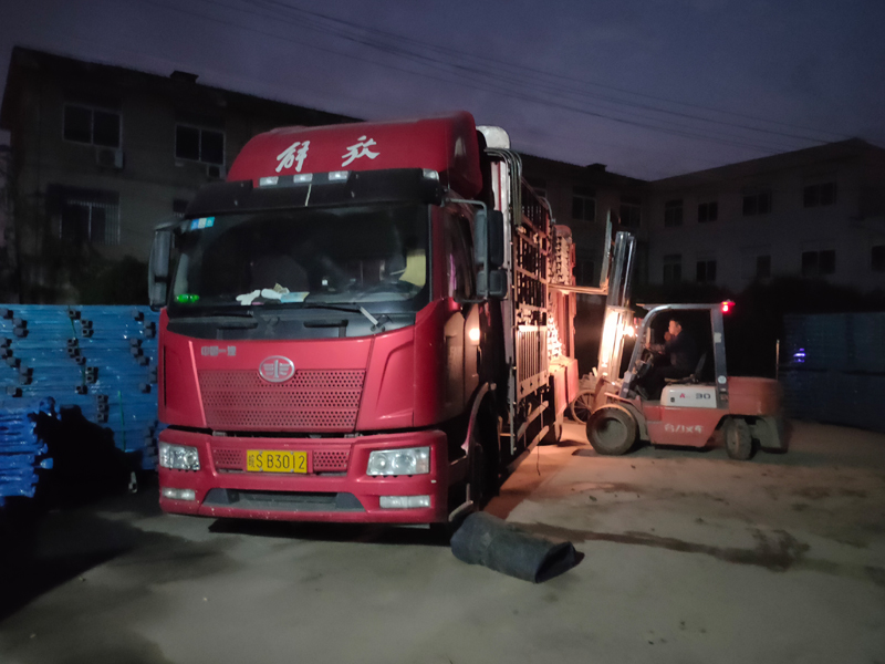 金用護欄2021年10月22日鋅鋼連廊欄桿發(fā)貨！