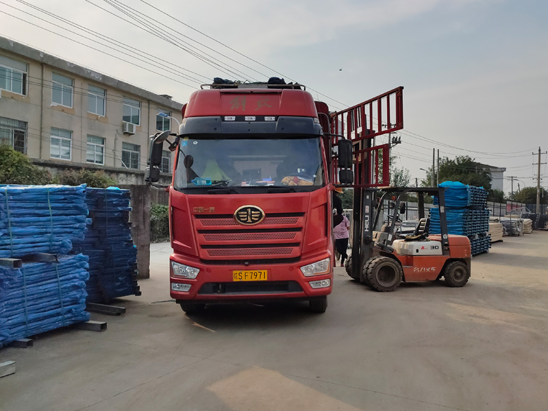 金用護(hù)欄2021年10月26日鋅鋼連廊護(hù)欄發(fā)貨！