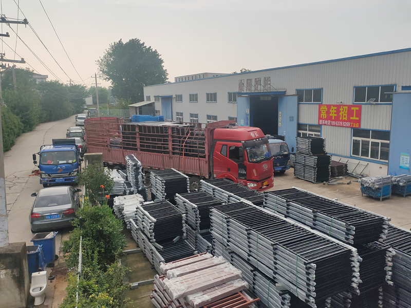 2023年6月30日鋁合金百葉窗裝車發(fā)貨！