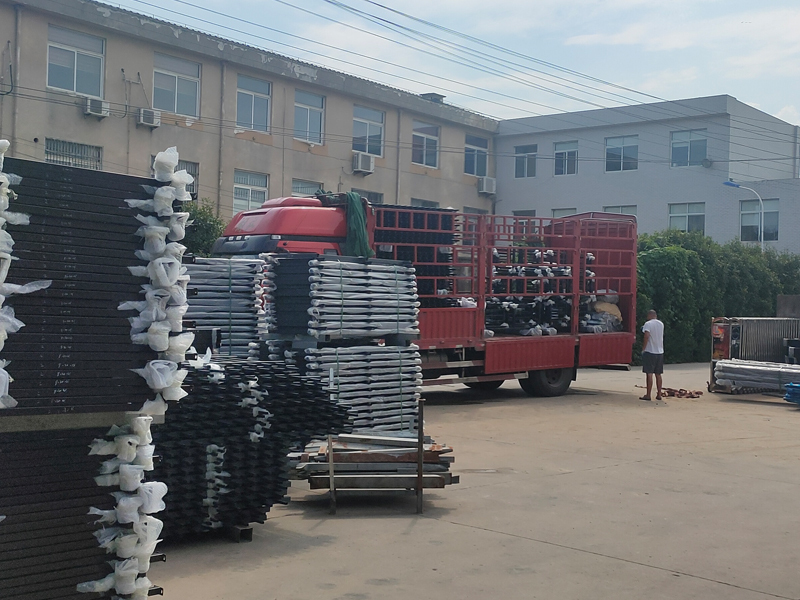 2023年7月11日鋅鋼圍墻護(hù)欄裝車(chē)發(fā)貨！