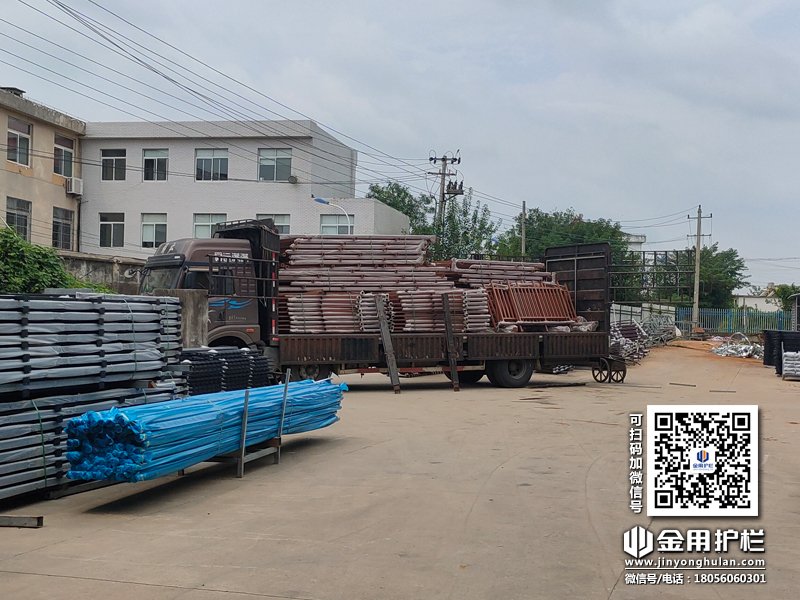 2023年8月31日鋅鋼陽臺護欄裝車發(fā)貨！