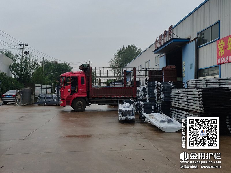 2023年9月22日鋅鋼飄窗護欄裝車發(fā)貨！