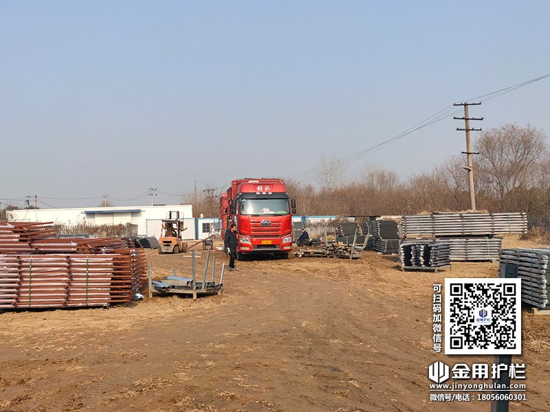 2023年12月27日鋅鋼百葉窗裝車發(fā)貨！