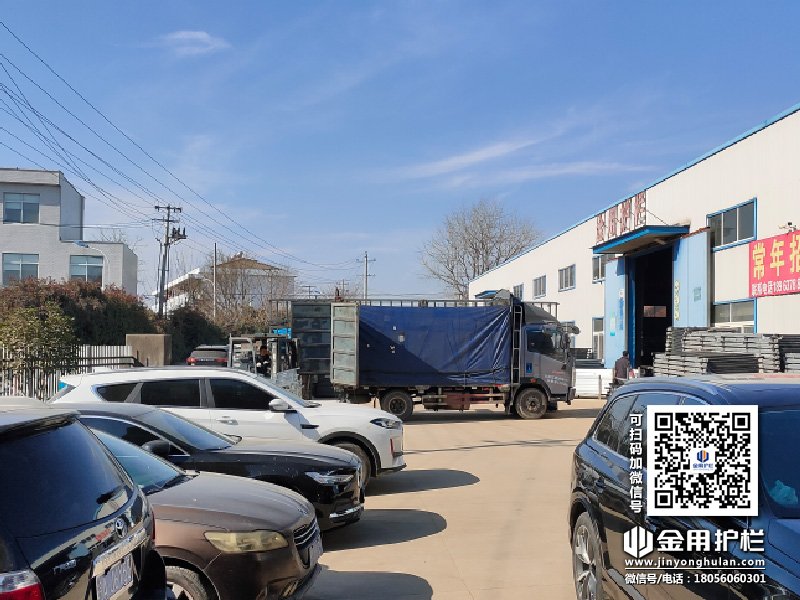 2024年1月17日鋅鋼圍墻護(hù)欄裝車(chē)發(fā)貨！