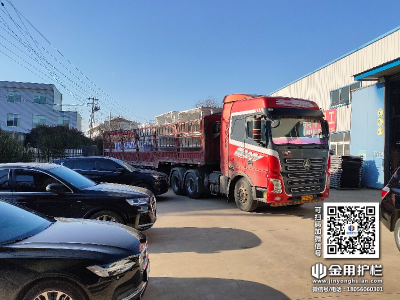 2024年1月25日鋅鋼空調(diào)護(hù)欄裝車(chē)發(fā)貨！