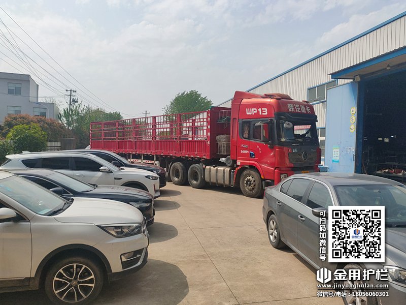 2024年4月15日鋅鋼陽臺護(hù)欄裝車發(fā)貨！