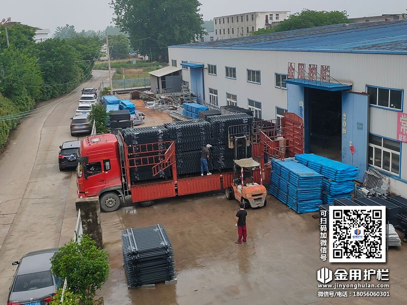 2024年5月11日鋅鋼圍墻護欄裝車發(fā)貨！