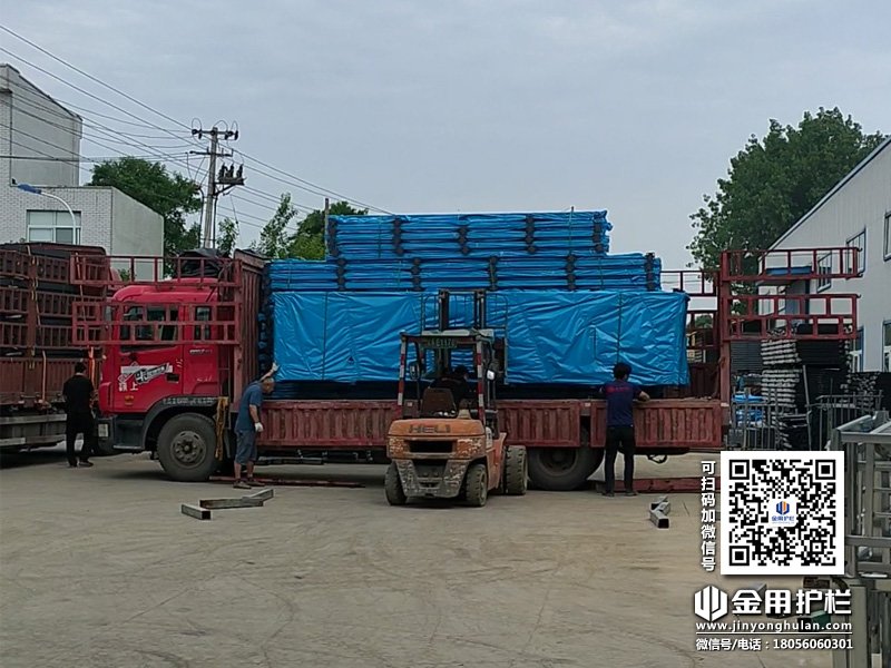 2024年6月11日鋅鋼陽臺護欄裝車發(fā)貨！