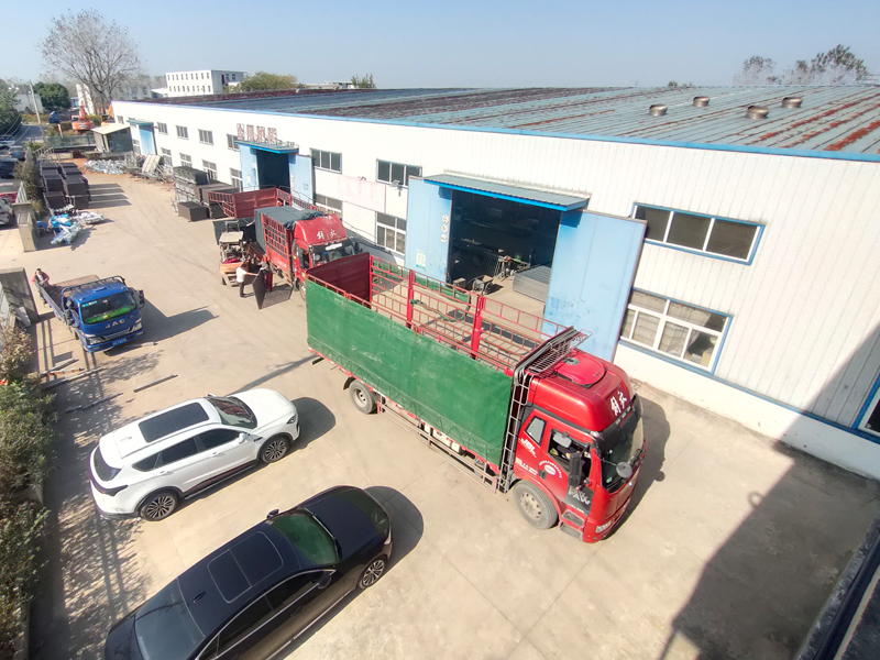 2024年11月8日鋅鋼百葉窗裝車發(fā)貨！