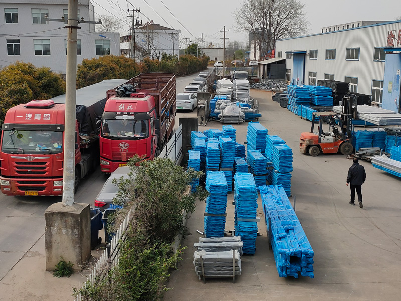 2025年4月1日鋅鋼飄窗護(hù)欄裝車(chē)發(fā)貨！