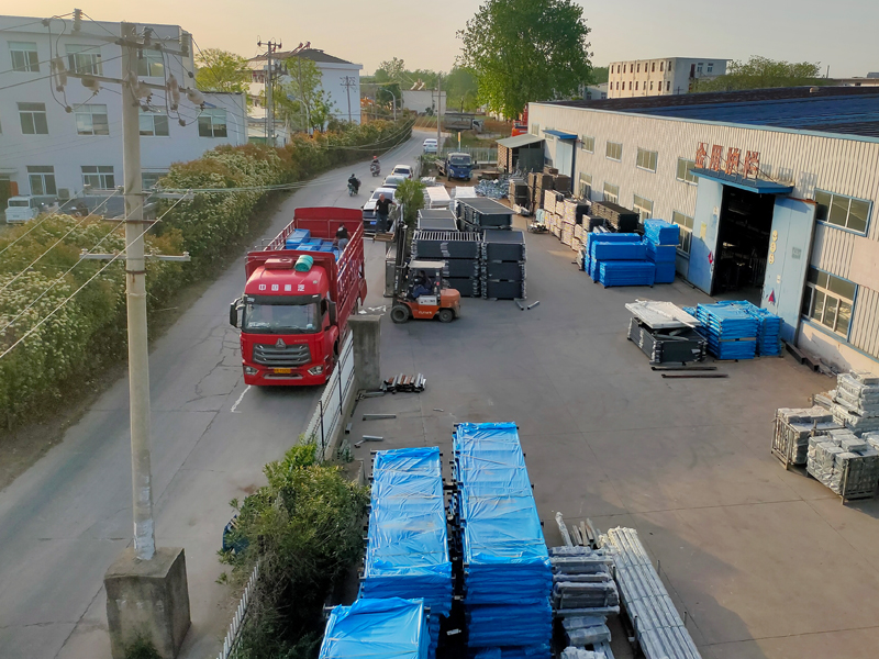 2025年4月17日鋅鋼飄窗護欄裝車發(fā)貨！