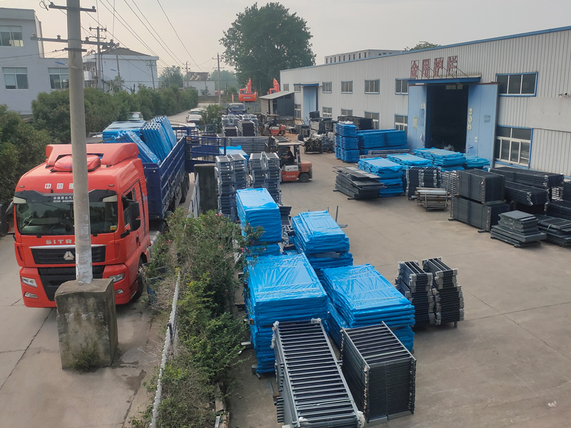 2025年6月9日鋅鋼陽臺護(hù)欄裝車發(fā)貨！