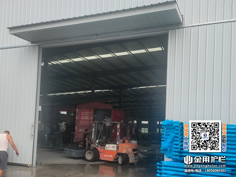 2025年8月1日鋁合金百葉窗裝車發(fā)貨！