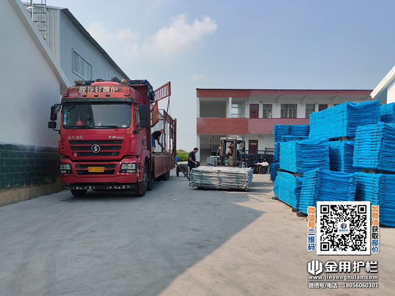 2025年8月5日鋅鋼陽臺護(hù)欄裝車發(fā)貨！